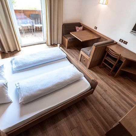 Hotel Zum Loewen - Al Leone Meltina Zewnętrze zdjęcie