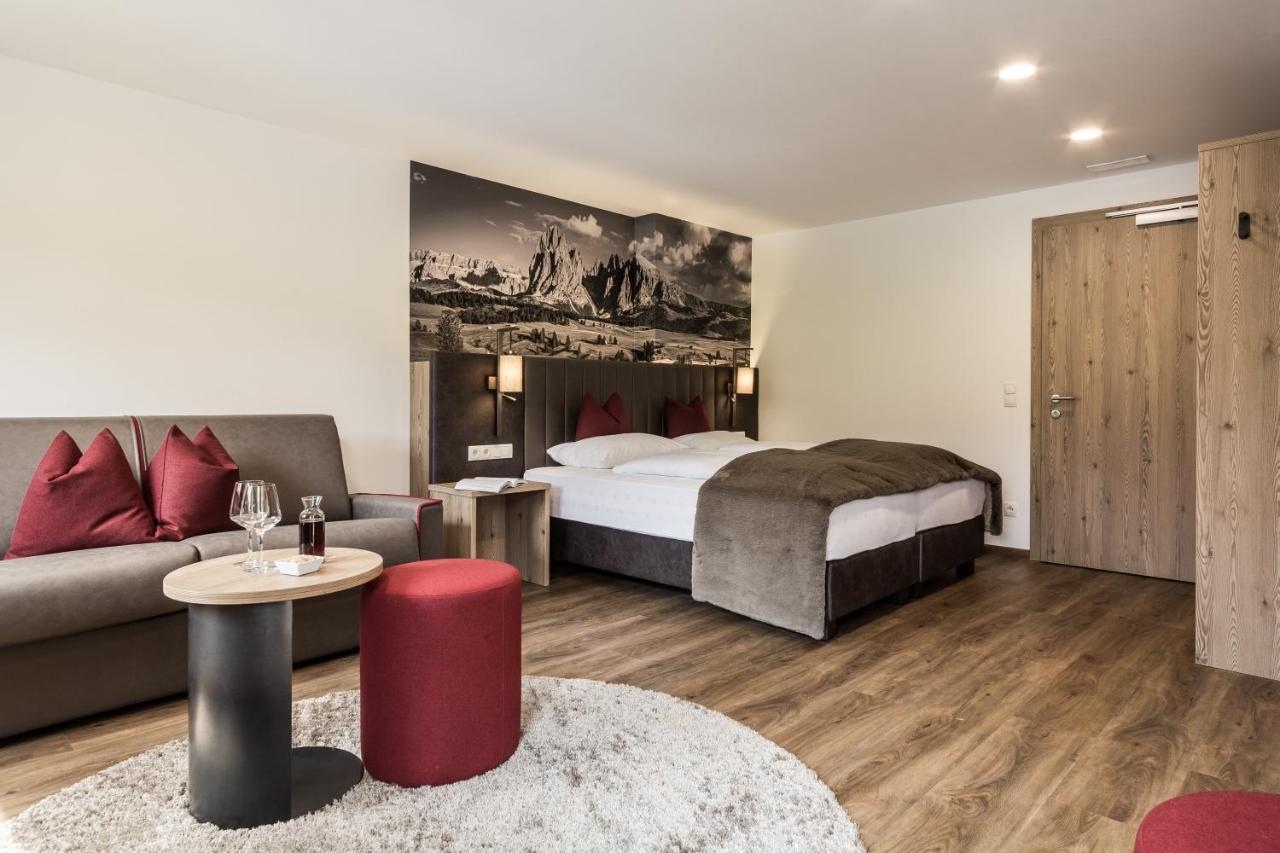 Hotel Zum Loewen - Al Leone Meltina Zewnętrze zdjęcie
