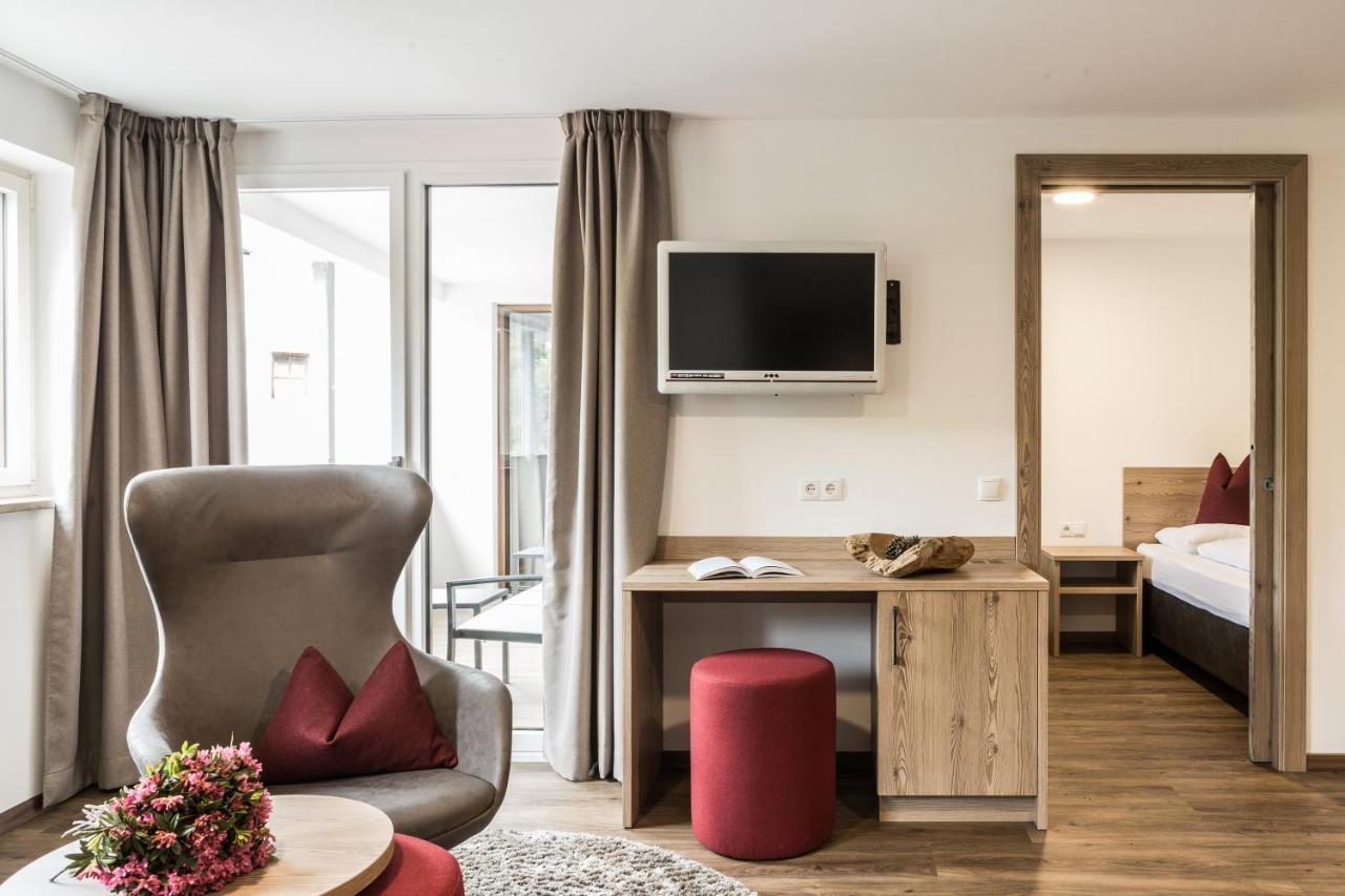 Hotel Zum Loewen - Al Leone Meltina Zewnętrze zdjęcie