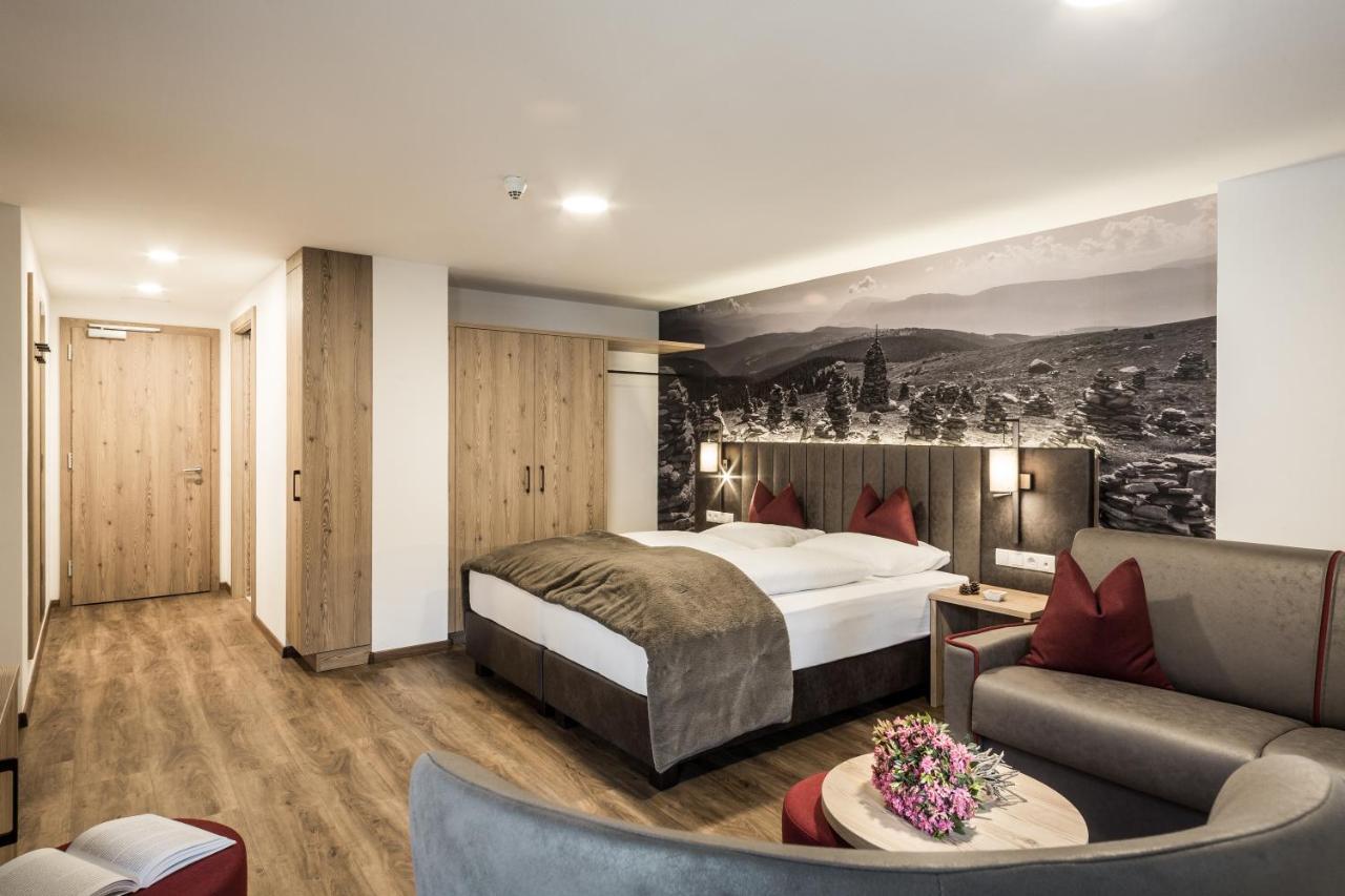 Hotel Zum Loewen - Al Leone Meltina Zewnętrze zdjęcie