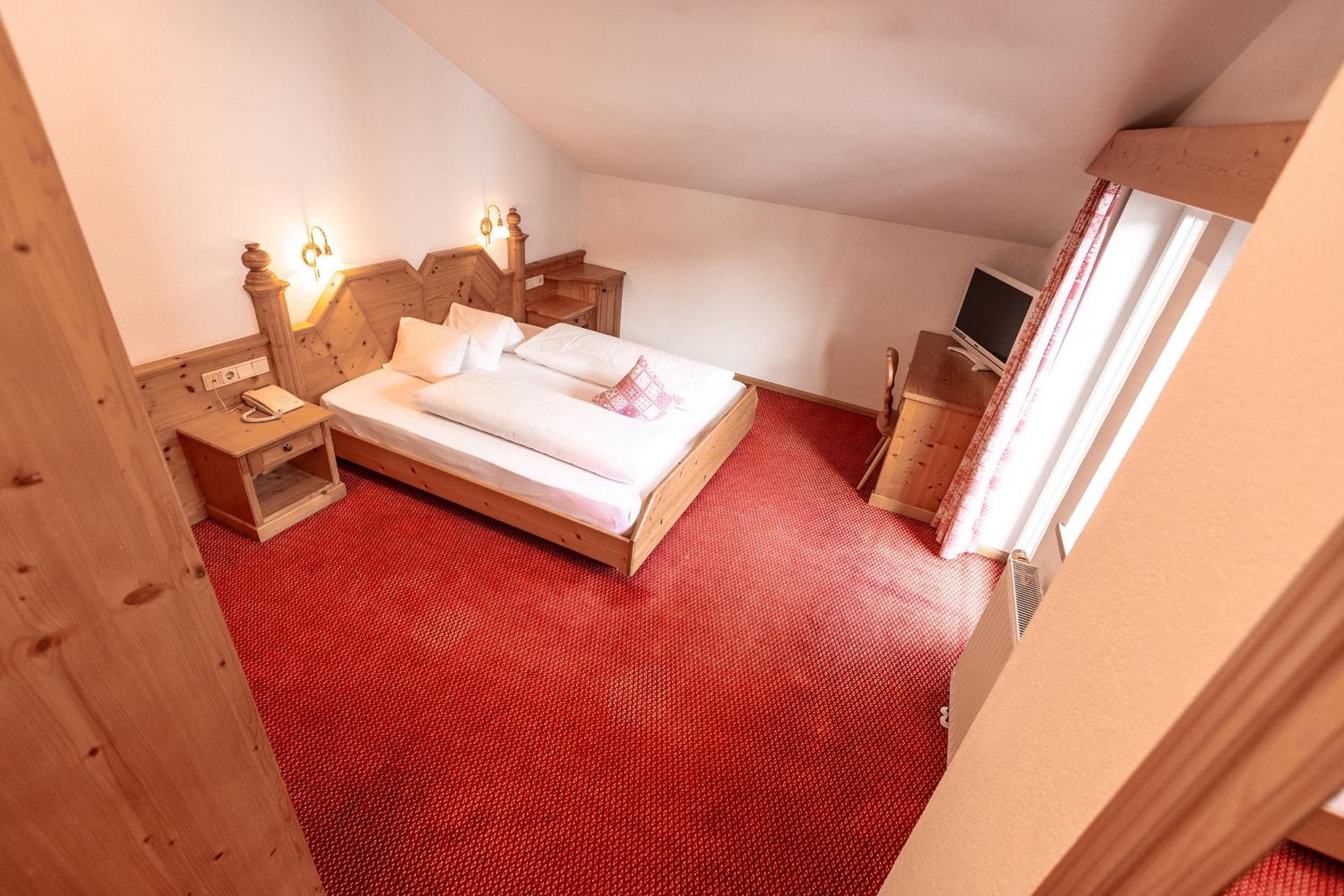 Hotel Zum Loewen - Al Leone Meltina Zewnętrze zdjęcie