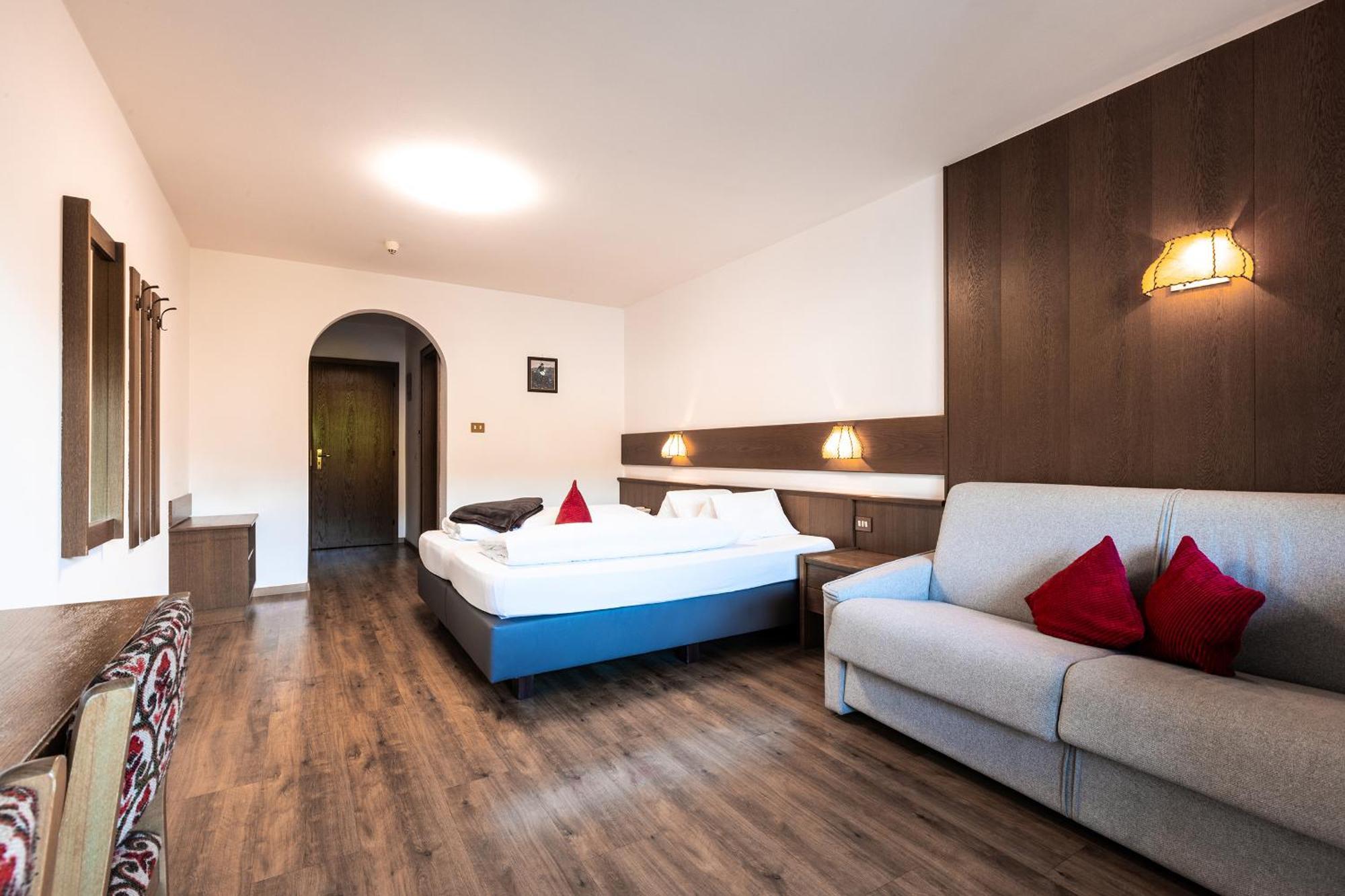 Hotel Zum Loewen - Al Leone Meltina Zewnętrze zdjęcie