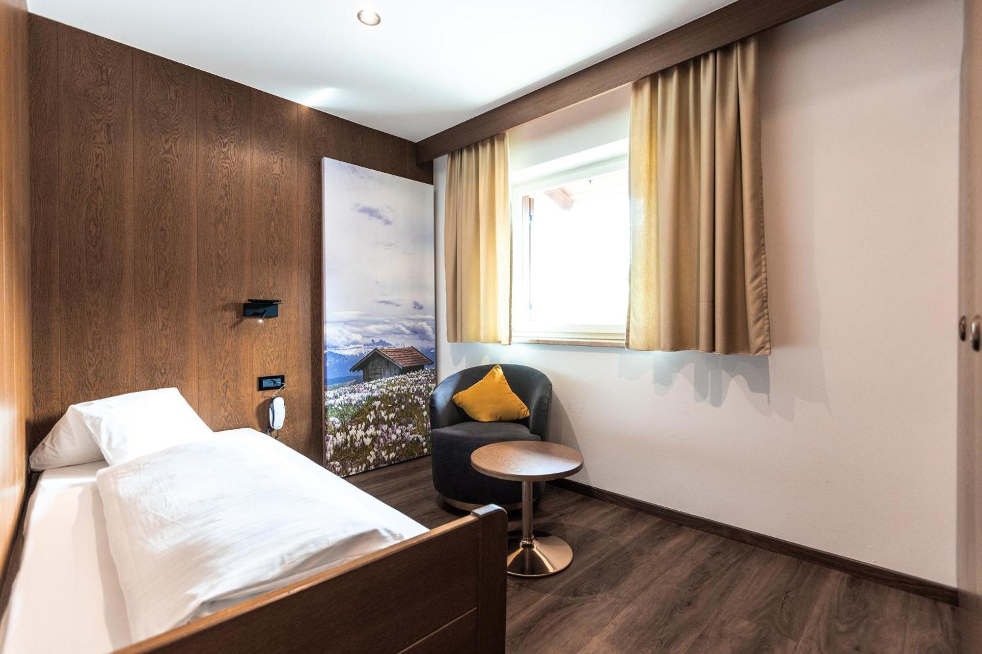 Hotel Zum Loewen - Al Leone Meltina Zewnętrze zdjęcie