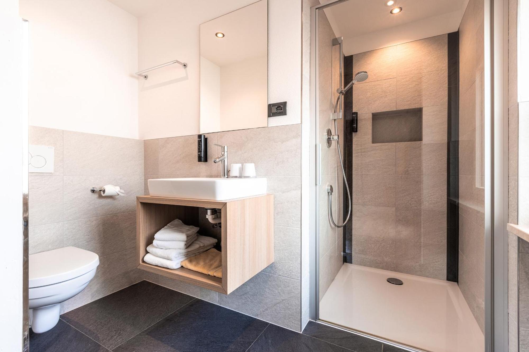 Hotel Zum Loewen - Al Leone Meltina Zewnętrze zdjęcie