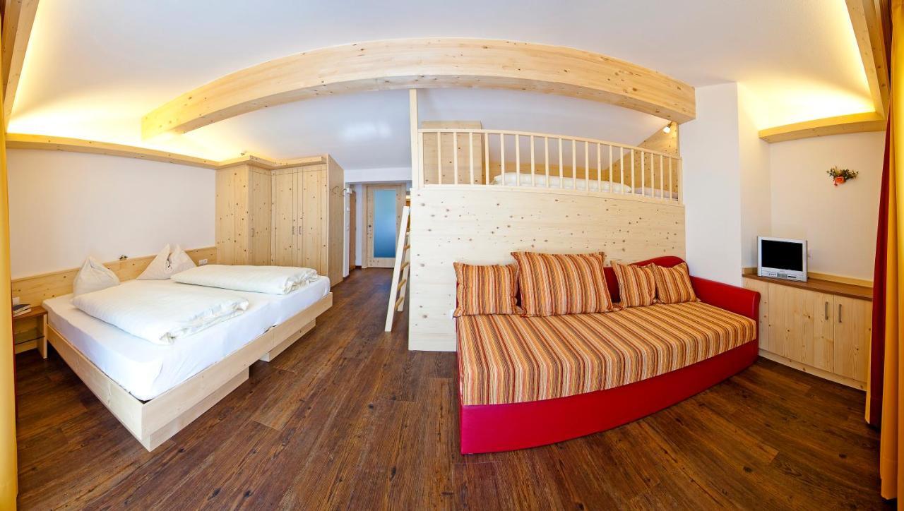 Hotel Zum Loewen - Al Leone Meltina Pokój zdjęcie